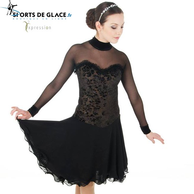 The black swan hot sale dress boutique