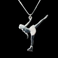 collier en argent avec pendentif patineuse artistique